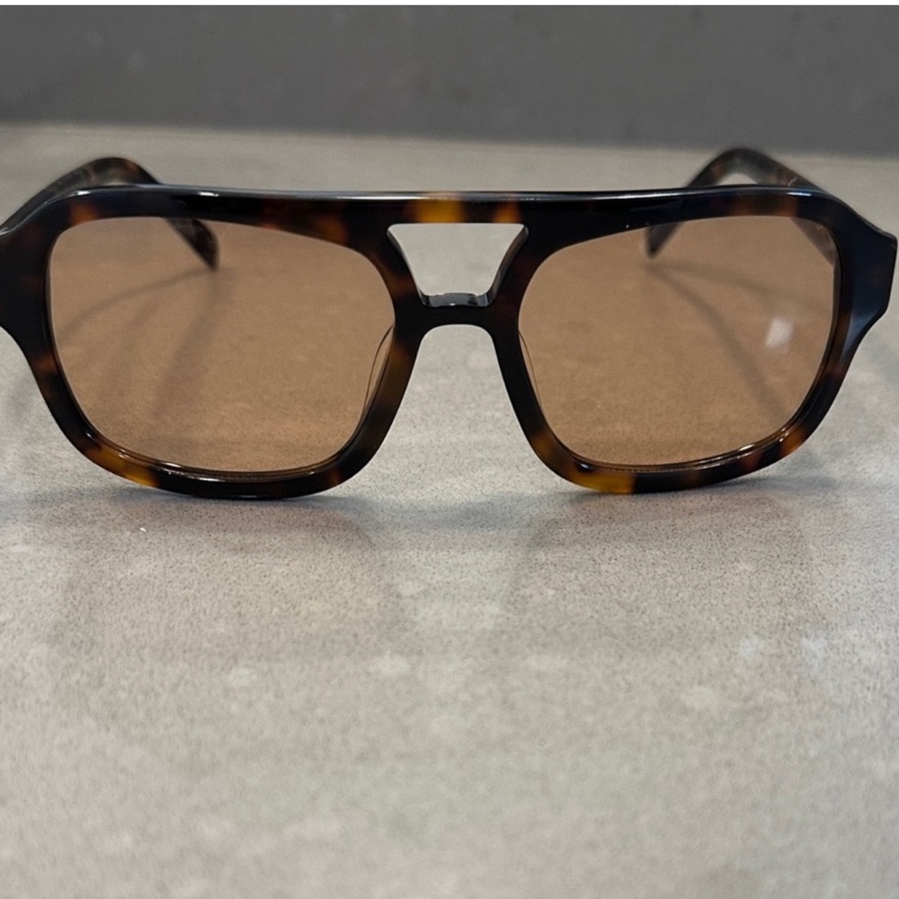 Vehla Dixie Sunglasses - Picture 2 of 7